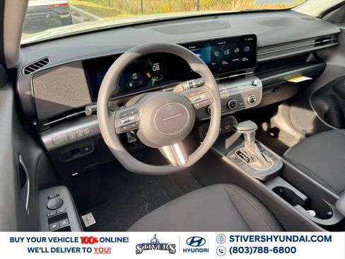 Used 2026 Hyundai Kona SE FWD image 2