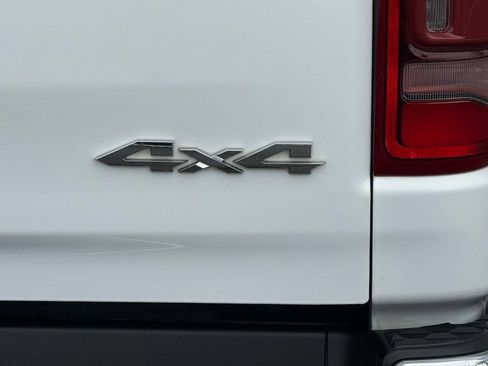 Used 2019 RAM 1500 Big Horn AWD/4WD image 15