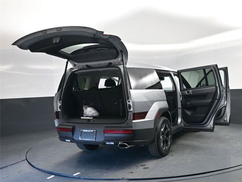 New 2026 Hyundai Santa Fe SE image 27