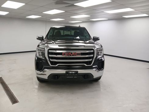 Used 2020 GMC Sierra 1500 SLE w/ SLE Value Package image 3