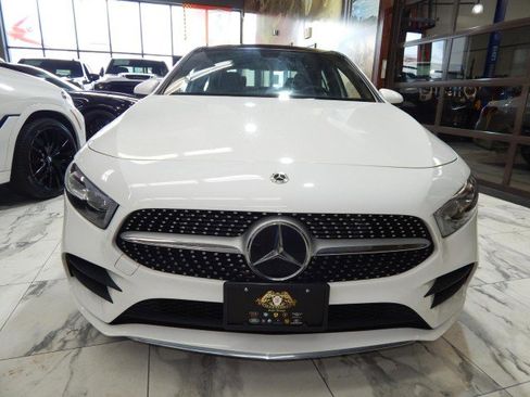 Used 2022 Mercedes-Benz A 220 4MATIC image 2