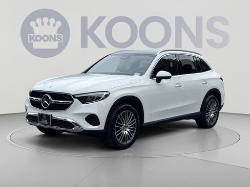Used 2024 Mercedes-Benz GLC 300 4MATIC image 5