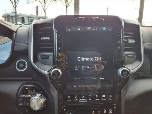 Used 2023 RAM 1500 Laramie AWD/4WD image 22