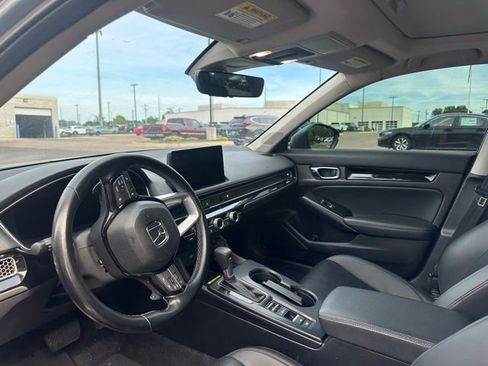 Used 2024 Honda Civic Touring image 8