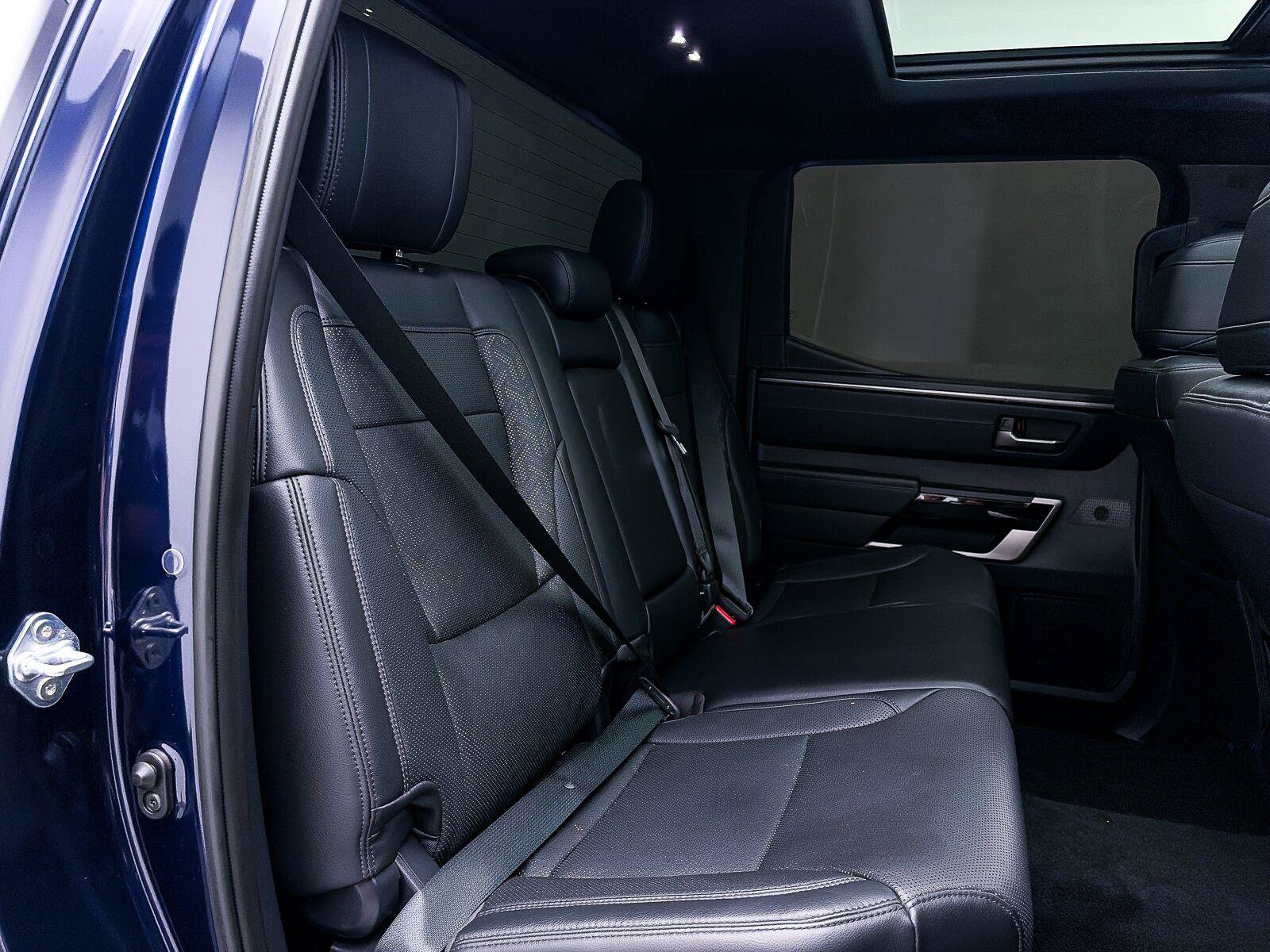 Used 2025 Toyota Tundra Limited AWD/4WD image 42