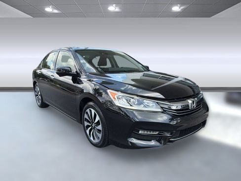Used 2017 Honda Accord EX-L image 7