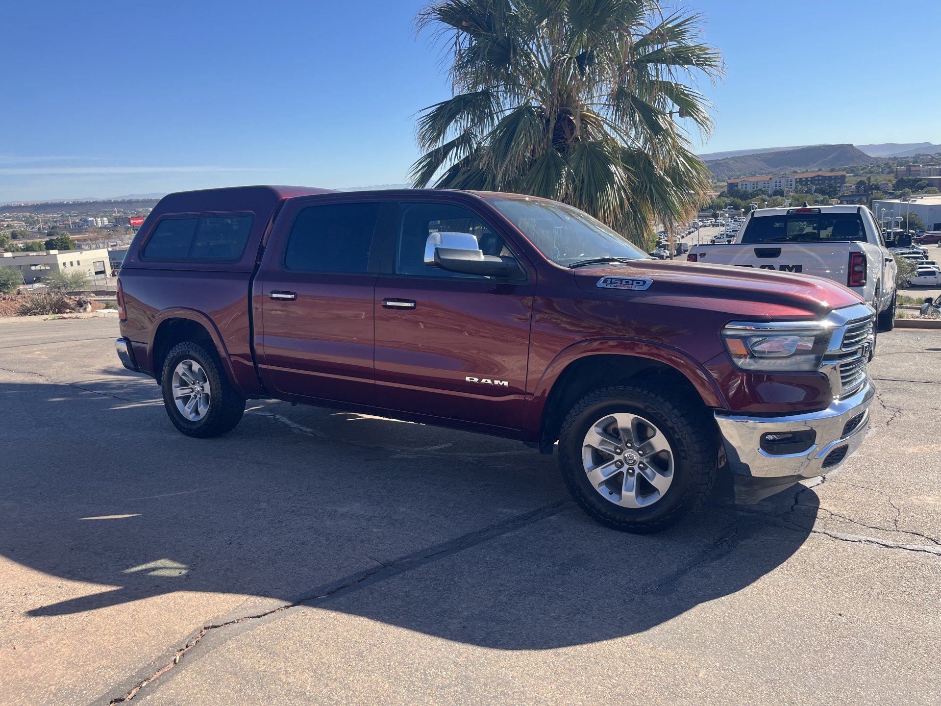 Used 2022 RAM 1500 Laramie AWD/4WD image 7