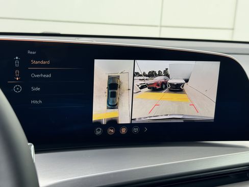 New 2026 Cadillac Vistiq Sport image 25