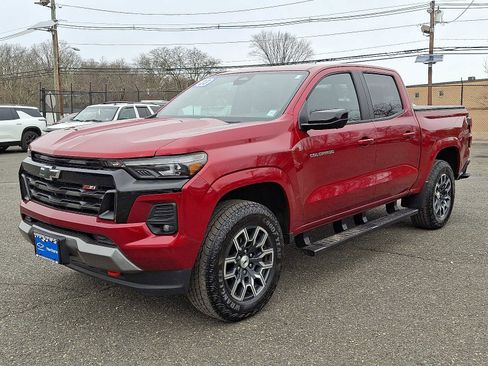 Used 2023 Chevrolet Colorado Z71 w/ Z71 Convenience Package 2 image 3