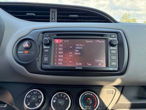 Used 2015 Toyota Yaris L FWD image 8