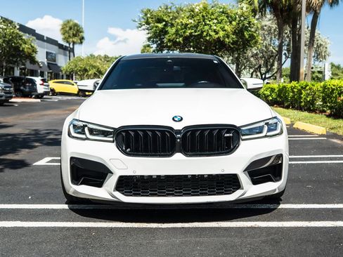 Used 2022 BMW M5 w/ Executive Package AWD/4WD image 3