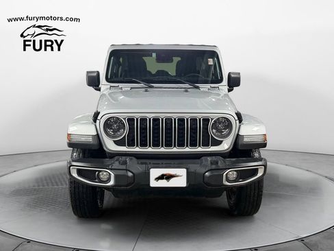 Used 2024 Jeep Wrangler Unlimited Sahara w/ Technology Group AWD/4WD image 8