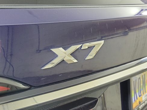 Certified 2025 BMW X7 xDrive40i AWD/4WD image 24