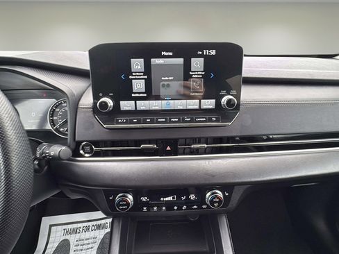Used 2024 Mitsubishi Outlander SE AWD/4WD image 20