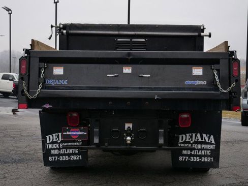 Used 2024 GMC Sierra 3500 Pro w/ Convenience Package image 8