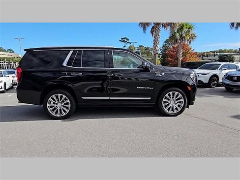 Used 2021 GMC Yukon Denali w/ Denali Premium Package image 30