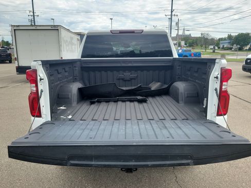 Used 2024 Chevrolet Silverado 1500 LT Trail Boss w/ Protection Package AWD/4WD image 8