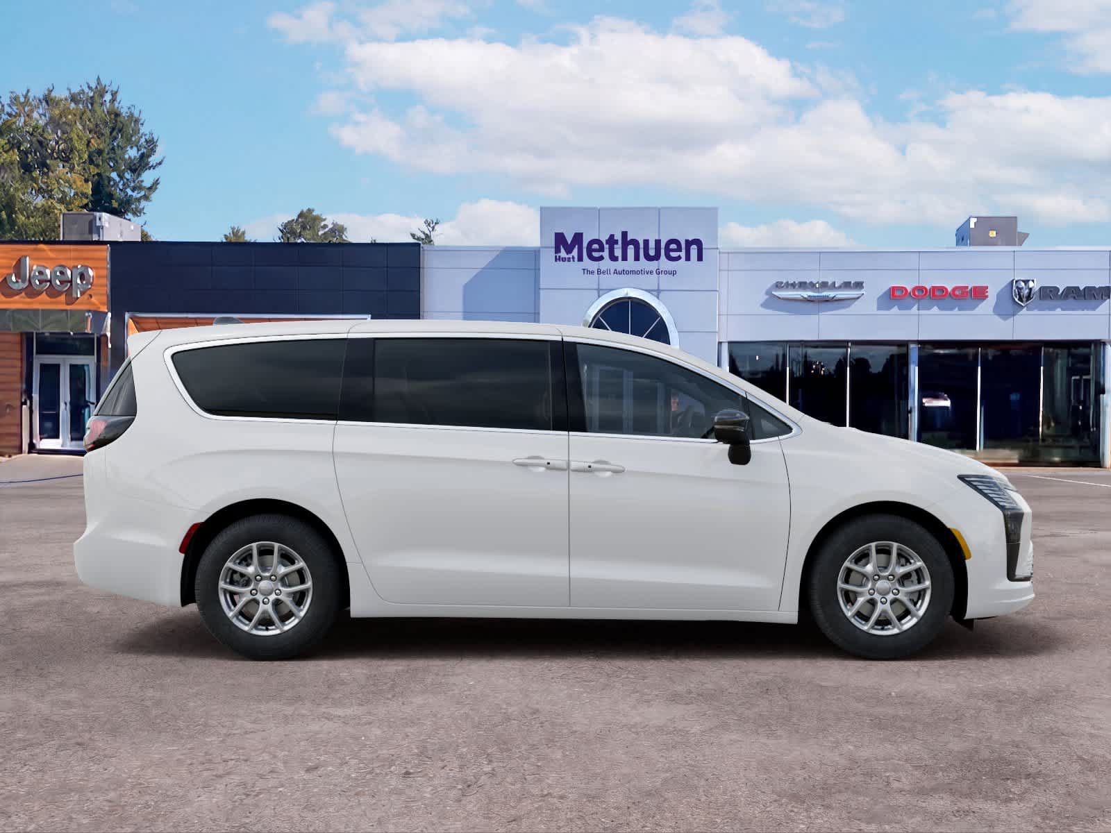 New 2027 Chrysler Pacifica Select FWD image 21