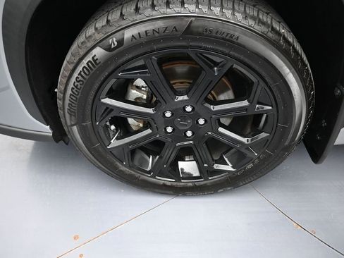 Certified 2023 Toyota Highlander LE image 23