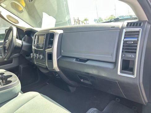 Used 2017 RAM 1500 Classic SLT RWD image 15