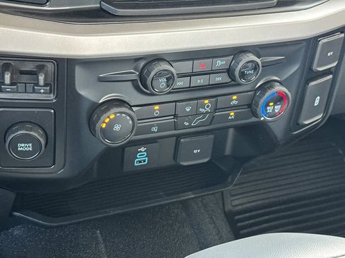 New 2026 Ford F250 XL w/ XL Chrome Package image 18