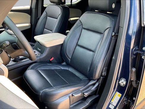 Used 2023 Chevrolet Traverse LS w/ Safety Package FWD image 22