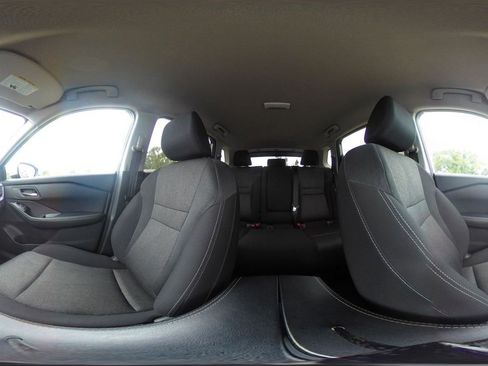 Used 2025 Nissan Rogue SV image 44