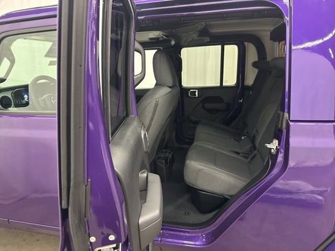 New 2026 Jeep Gladiator Sport image 6