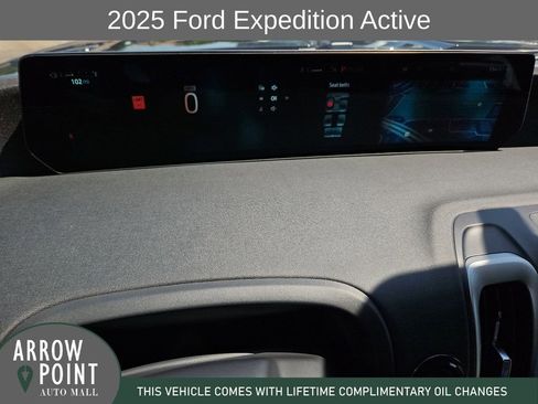 Used 2025 Ford Expedition Active RWD image 26