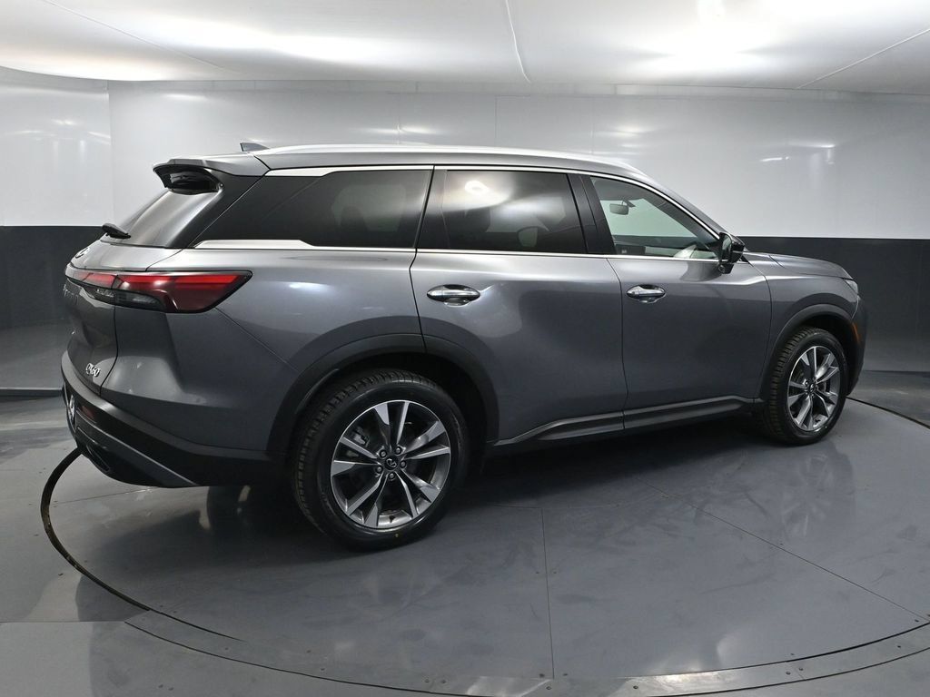 Used 2024 INFINITI QX60 Luxe AWD/4WD image 4