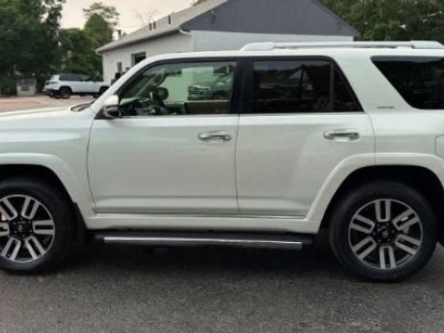 Used 2016 Toyota 4Runner Limited AWD/4WD image 9