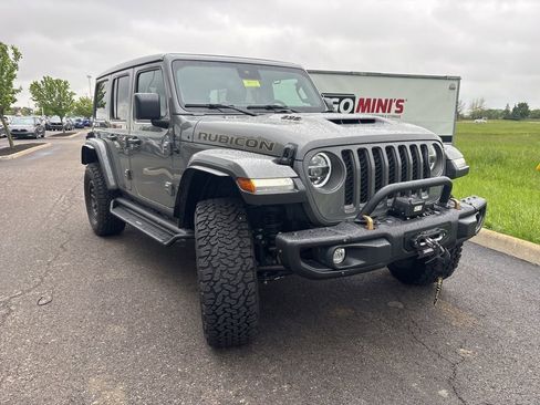 Used 2022 Jeep Wrangler Unlimited Rubicon w/ Xtreme Recon 35" Tire Package AWD/4WD image 12
