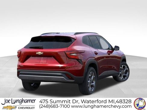 New 2026 Chevrolet Trax LT FWD image 4
