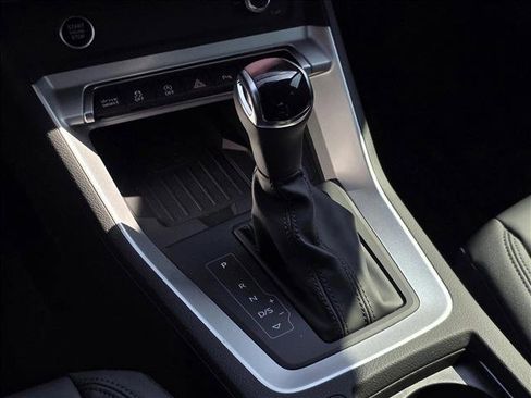 New 2025 Audi Q3 2.0T Premium image 23