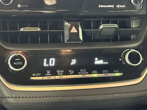 Used 2021 Toyota Corolla XSE image 19