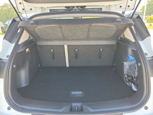 Certified 2023 Buick Encore GX Preferred w/ Cold Weather Comfort Package AWD/4WD image 7