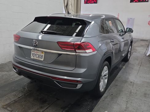 Used 2023 Volkswagen Atlas Cross Sport SE image 4