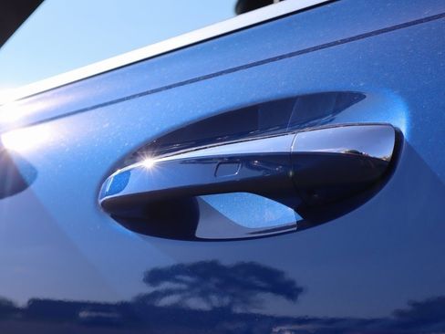 New 2026 Mercedes-Benz GLB 250 4MATIC image 12