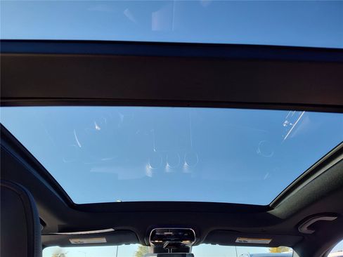 New 2026 Mercedes-Benz GLC 300 image 11