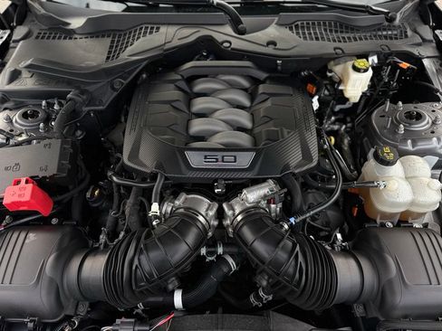 Used 2025 Ford Mustang GT Premium RWD image 48