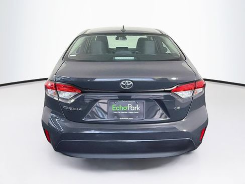 Used 2025 Toyota Corolla LE FWD image 7