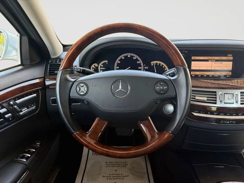 Used 2009 Mercedes-Benz S 550 4MATIC image 26