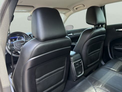 Used 2020 Chrysler 300 Touring L w/ Quick Order Package 2EF RWD image 21