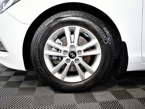 Used 2015 Hyundai Sonata SE image 47