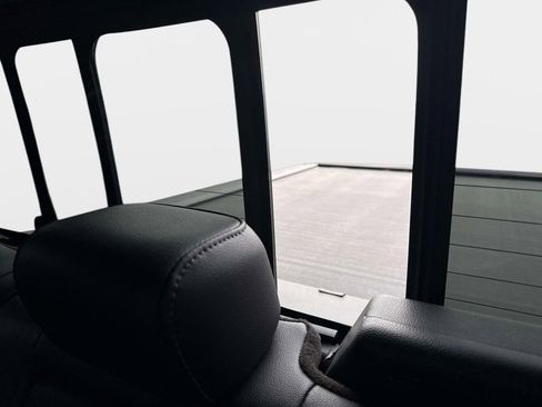 Used 2023 Ford F250 Lariat w/ Lariat Ultimate Package image 16