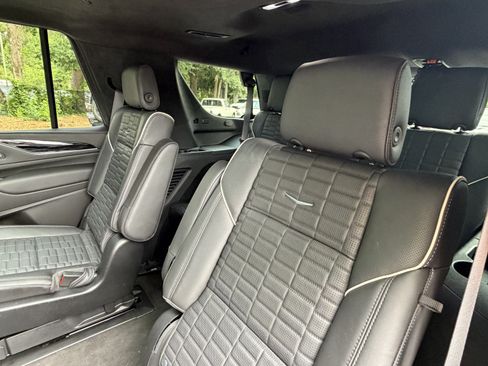 Used 2024 Cadillac Escalade V w/ LPO, ONYX Package AWD/4WD image 31