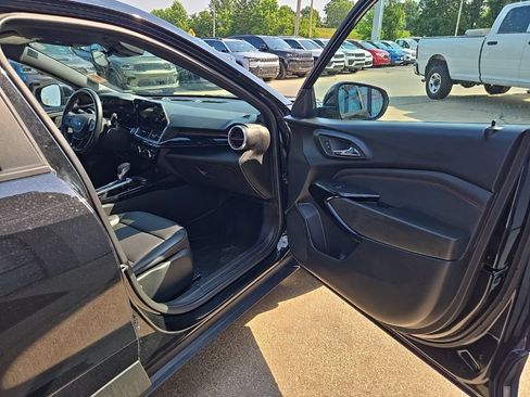 Used 2025 Chevrolet Trax RS w/ Sunroof Package FWD image 69