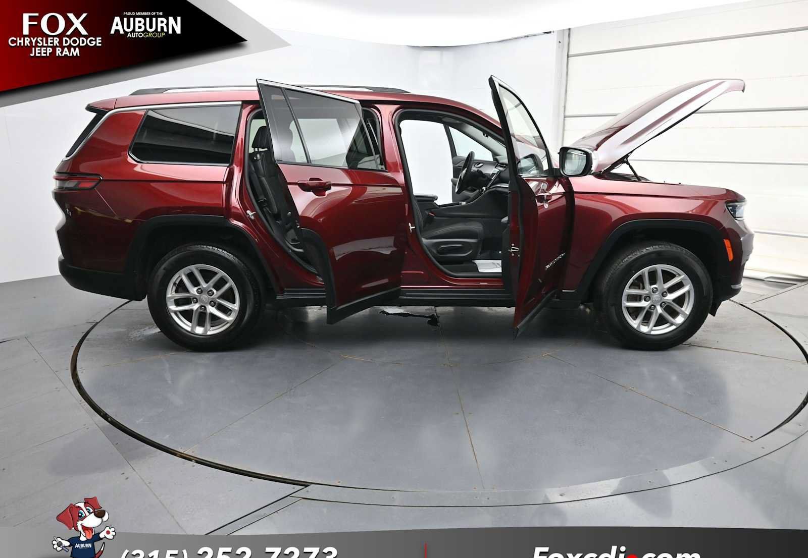 Used 2023 Jeep Grand Cherokee L Laredo w/ Luxury Tech Group I AWD/4WD image 43