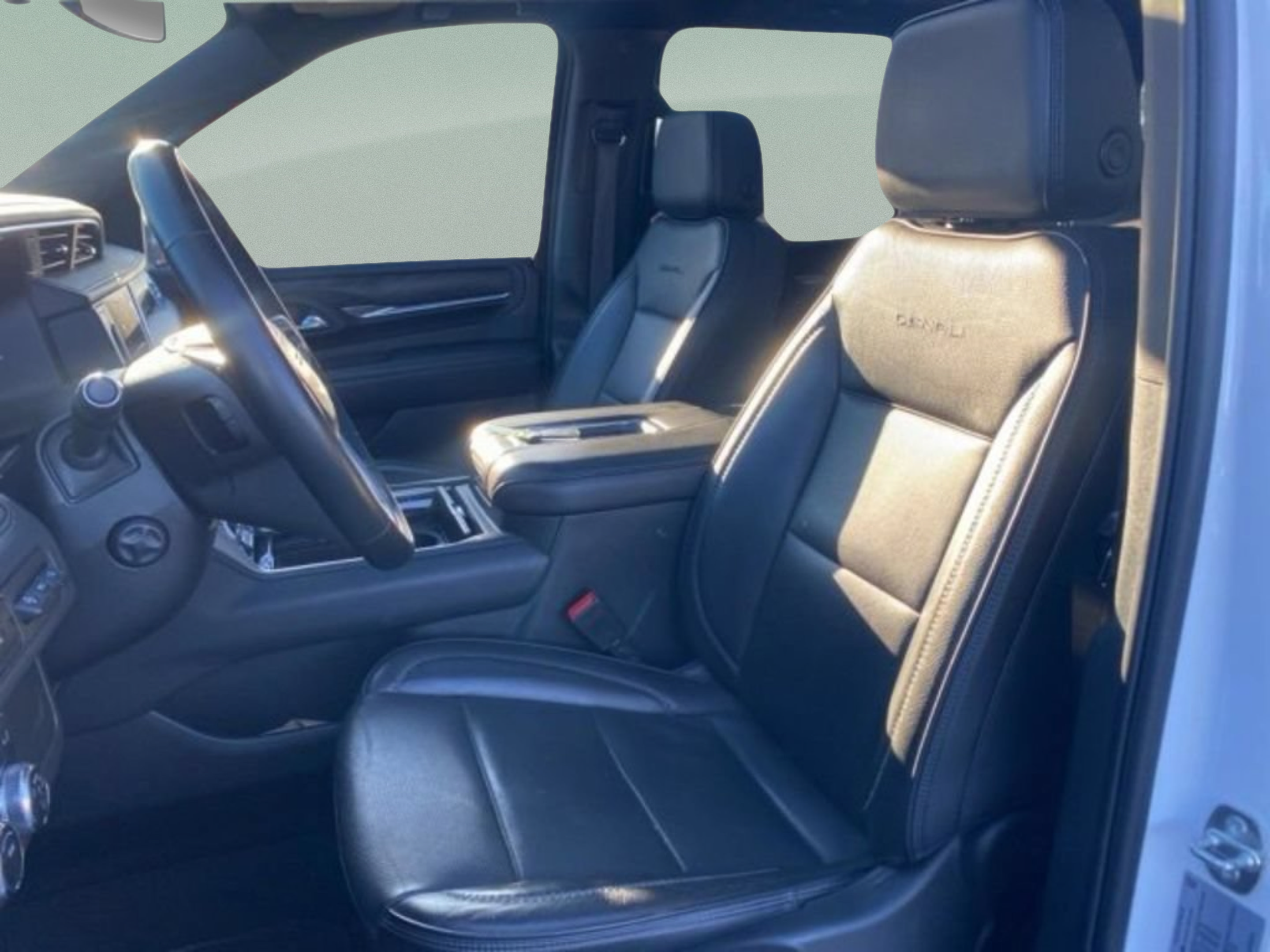 Used 2024 GMC Yukon XL Denali RWD image 14