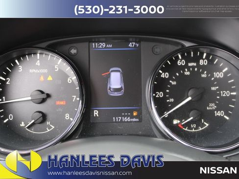 Used 2018 Nissan Rogue SL FWD image 29